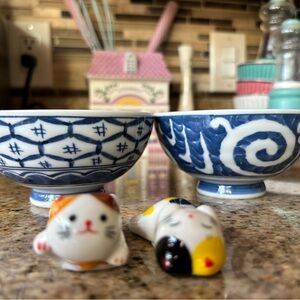 Blue and White Ceramic rice Bowls with Cat chopstick rests